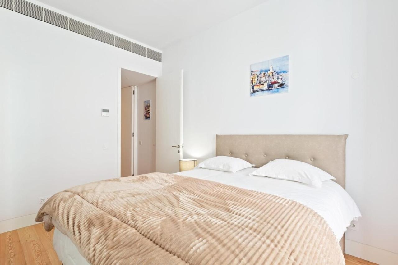 Spacious 1 Bedroom Apartment Near Baixa Лиссабон Экстерьер фото