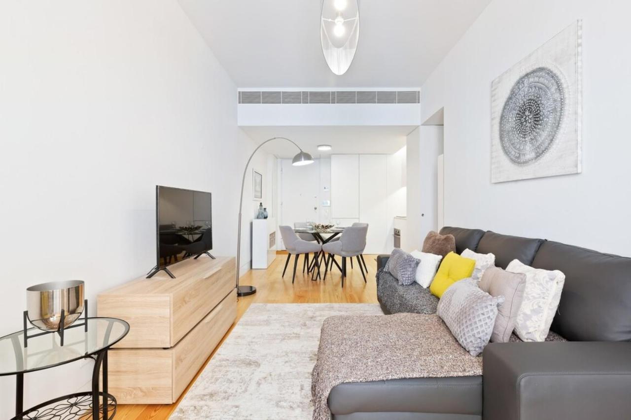 Spacious 1 Bedroom Apartment Near Baixa Лиссабон Экстерьер фото